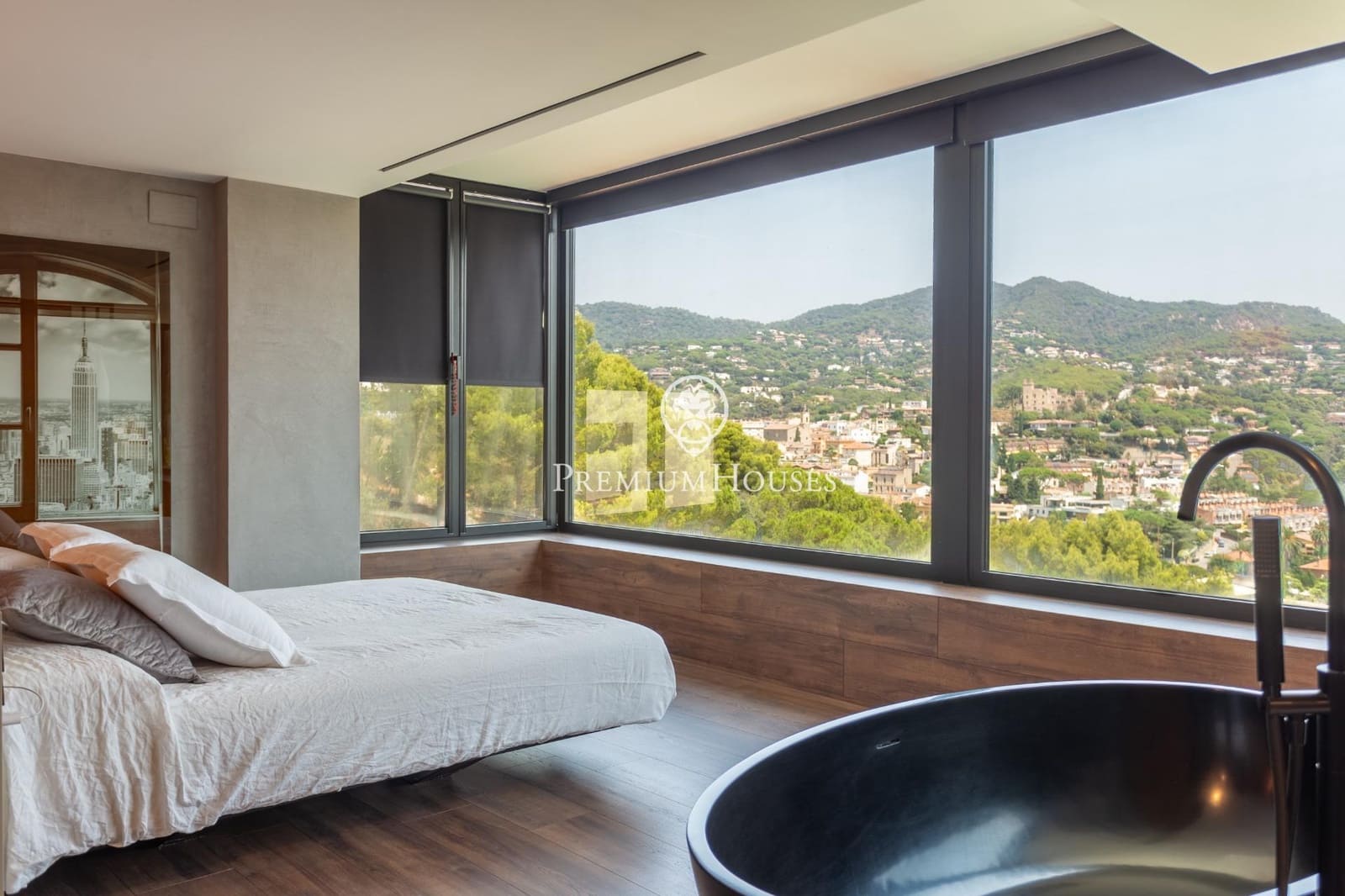 4 chambre Villa/Maison à vendre à Cabrils avec piscine garage - 830 000 € (Ref: 9994237)