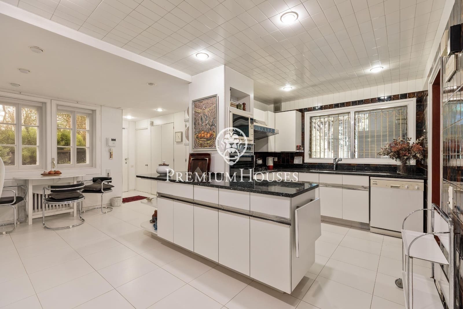 6 bedroom Villa for sale in Sant Andreu de Llavaneres with pool garage - € 4,500,000 (Ref: 9999630)