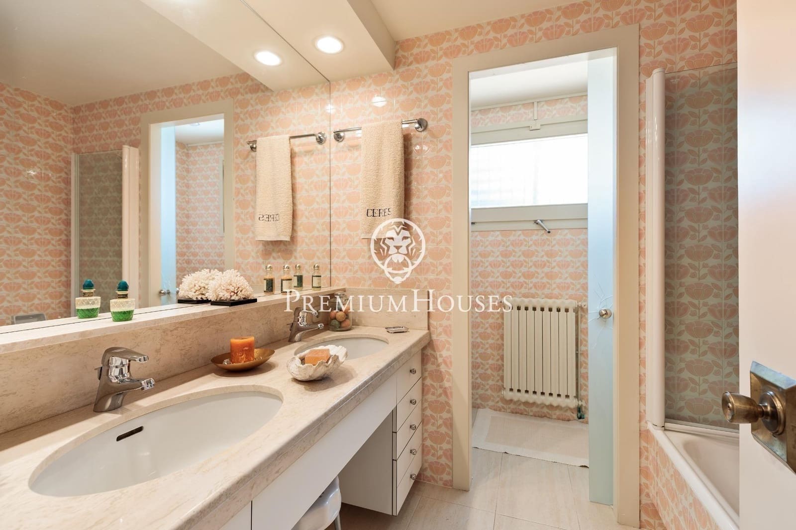 6 bedroom Villa for sale in Sant Andreu de Llavaneres with pool garage - € 4,500,000 (Ref: 9999630)