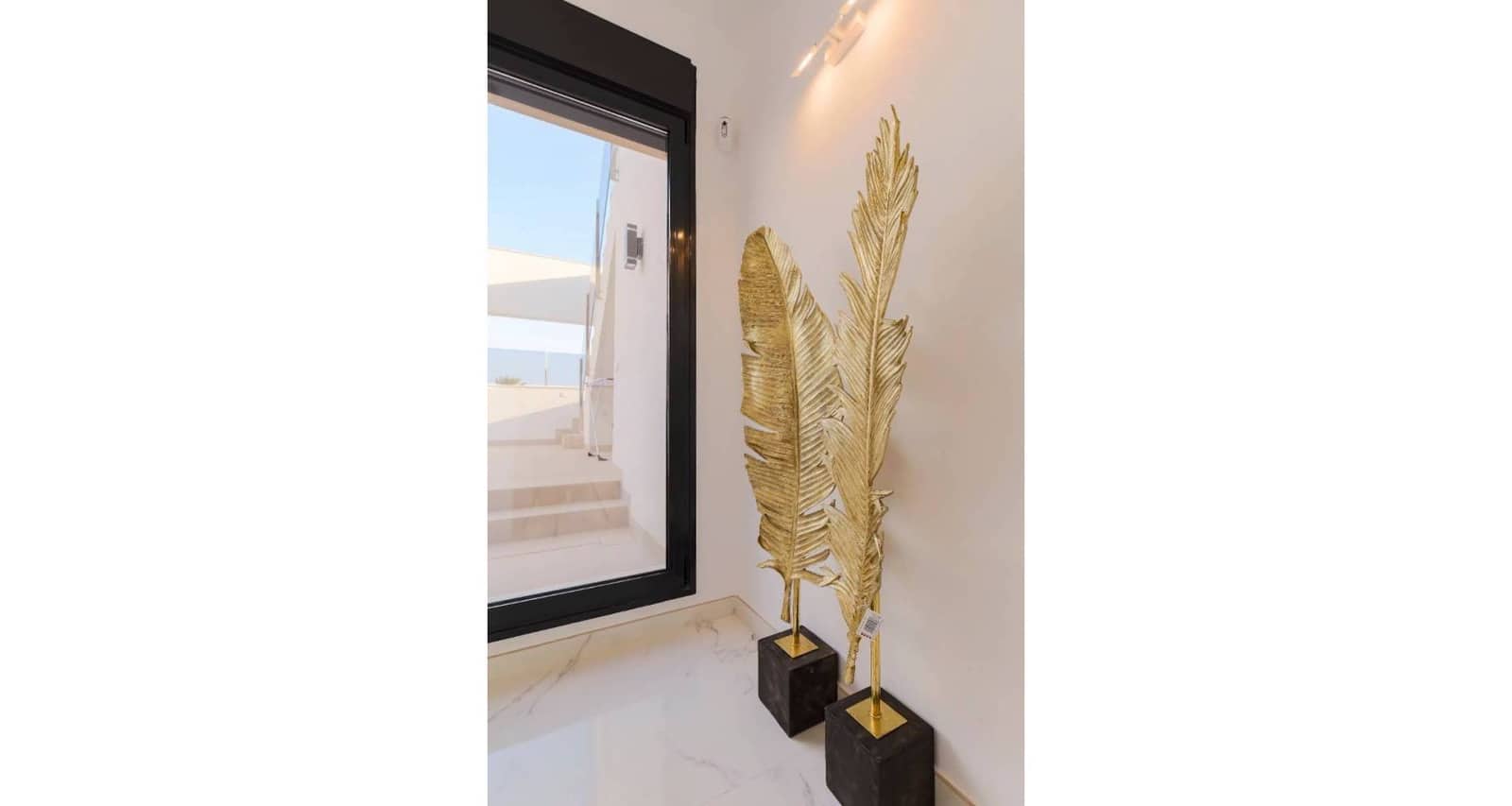 1 bedroom Villa for sale in Torrevieja with pool garage - € 590,000 (Ref: 7822516)