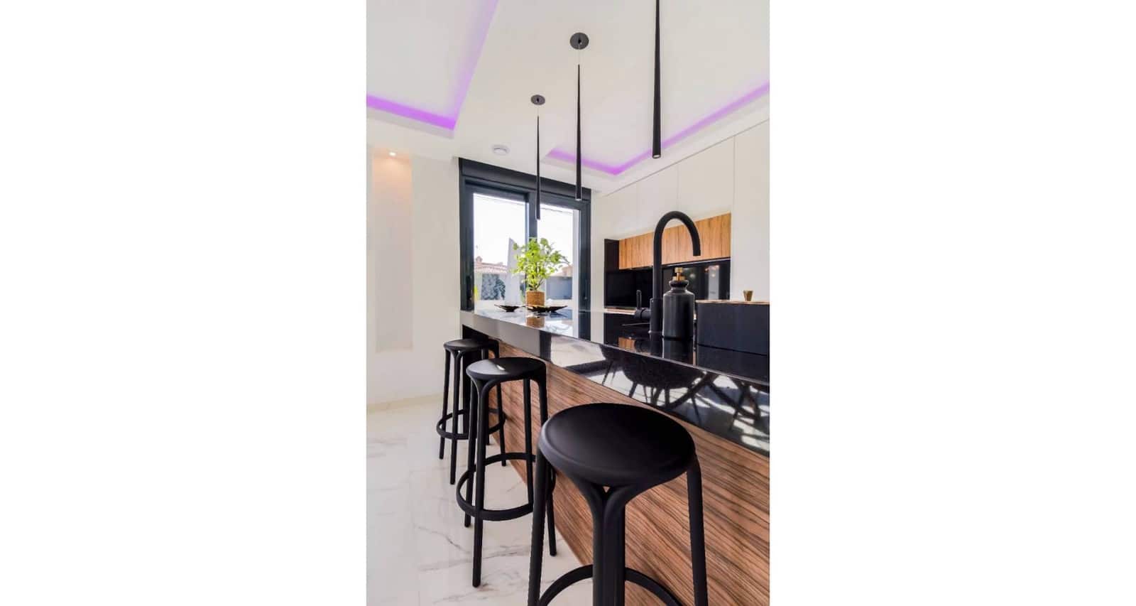 1 bedroom Villa for sale in Torrevieja with pool garage - € 590,000 (Ref: 7822516)