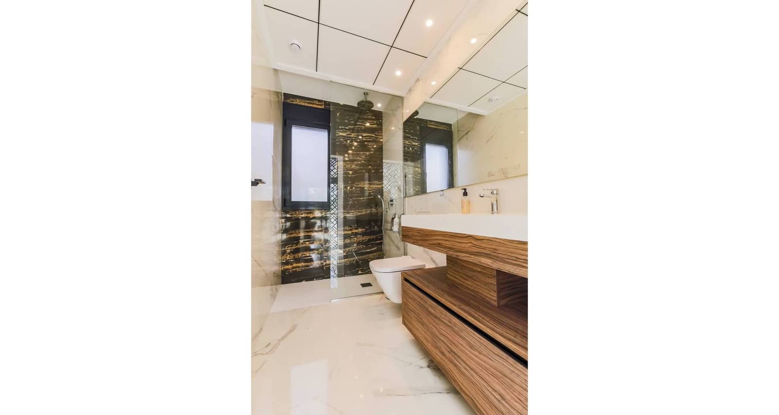 1 bedroom Villa for sale in Torrevieja with pool garage - € 590,000 (Ref: 7822516)