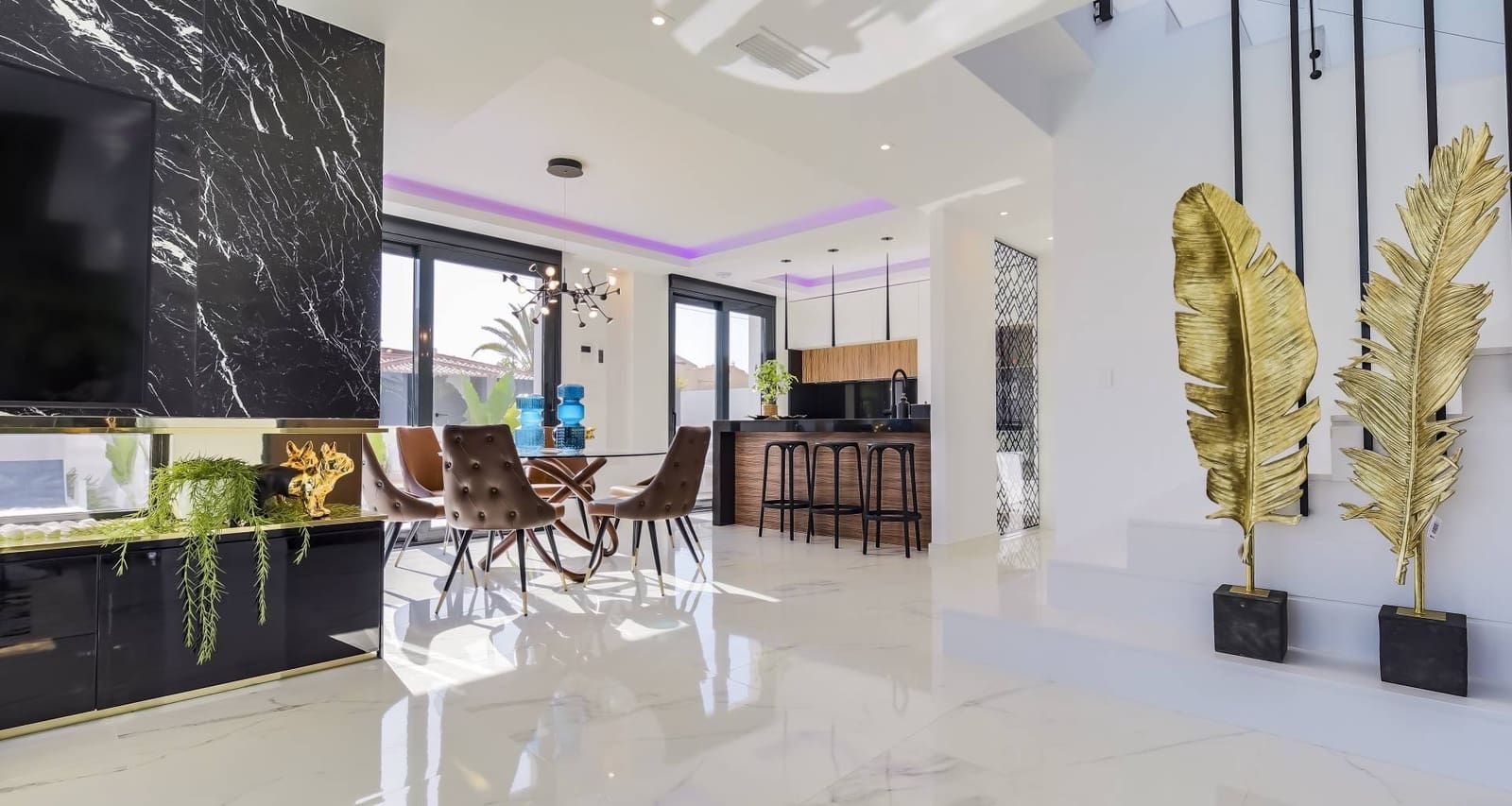 1 bedroom Villa for sale in Torrevieja with pool garage - € 590,000 (Ref: 7822516)