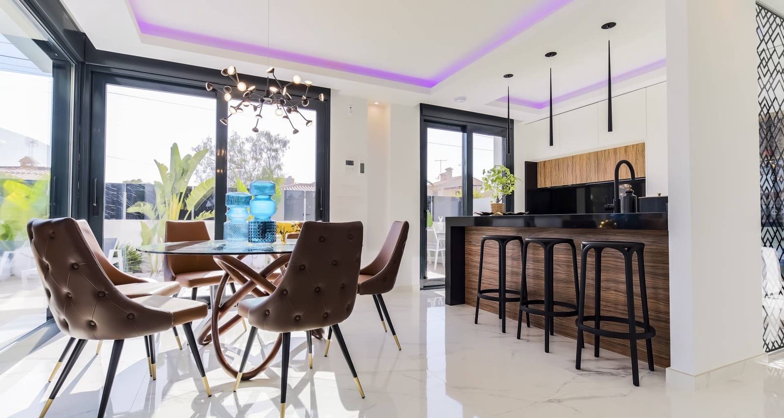 1 bedroom Villa for sale in Torrevieja with pool garage - € 590,000 (Ref: 7822516)