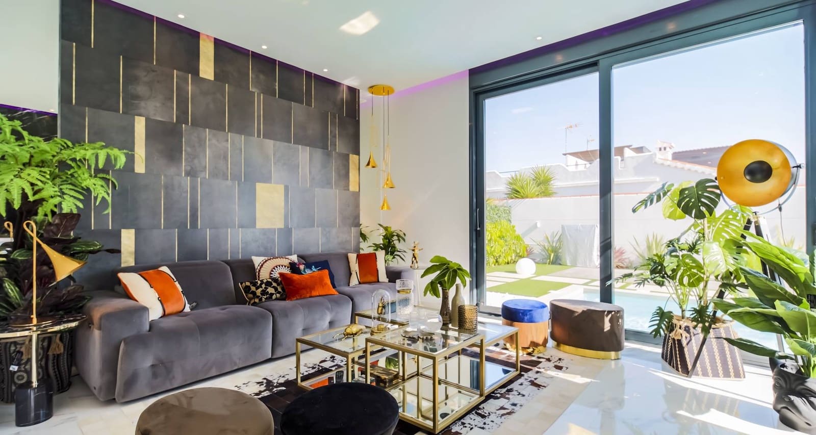 1 bedroom Villa for sale in Torrevieja with pool garage - € 590,000 (Ref: 7822516)