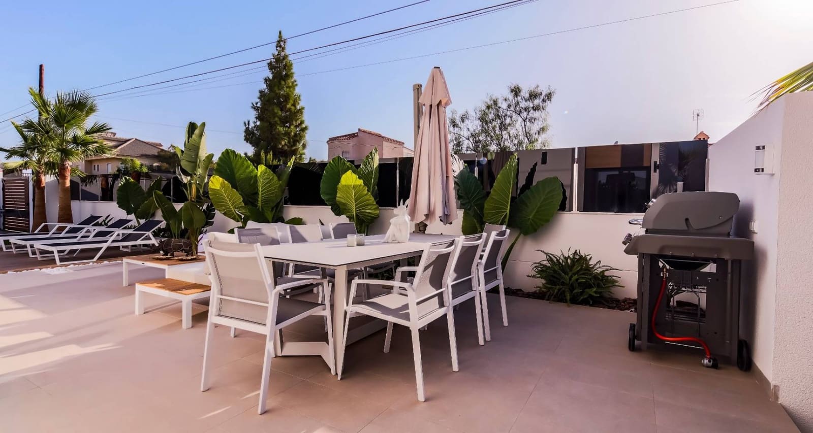 1 bedroom Villa for sale in Torrevieja with pool garage - € 590,000 (Ref: 7822516)