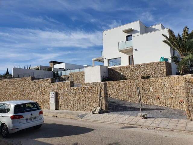 3 sypialnia Willa na sprzedaż w Moraira, Teulada-Moraira z basenem garażem - 645 000 € (Ref: 9244216)