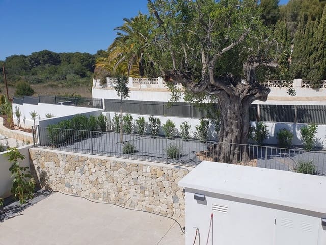 3 sypialnia Willa na sprzedaż w Moraira, Teulada-Moraira z basenem garażem - 645 000 € (Ref: 9244216)