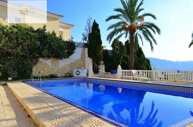 Apartamento de 4 habitaciones en Altea en venta con piscina garaje - 800.000 € (Ref: 9246919)
