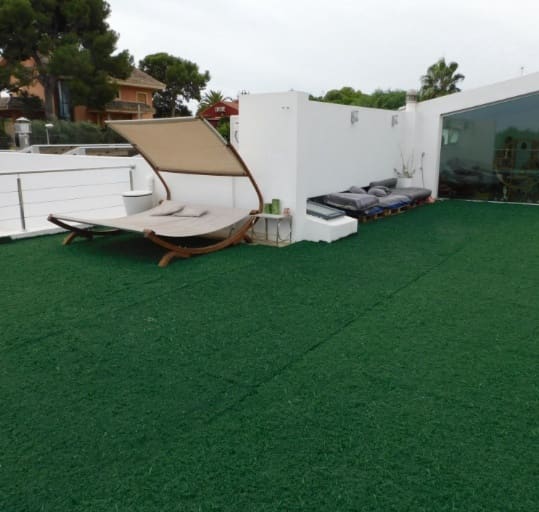 Chalet de 6 habitaciones en Alicante / Alacant ciudad en venta con piscina garaje - 650.000 € (Ref: 9246921)