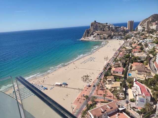 2 soveværelse Lejlighed til salg i Playa Poniente, Benidorm med swimmingpool garage - € 1.108.000 (Ref: 9246953)