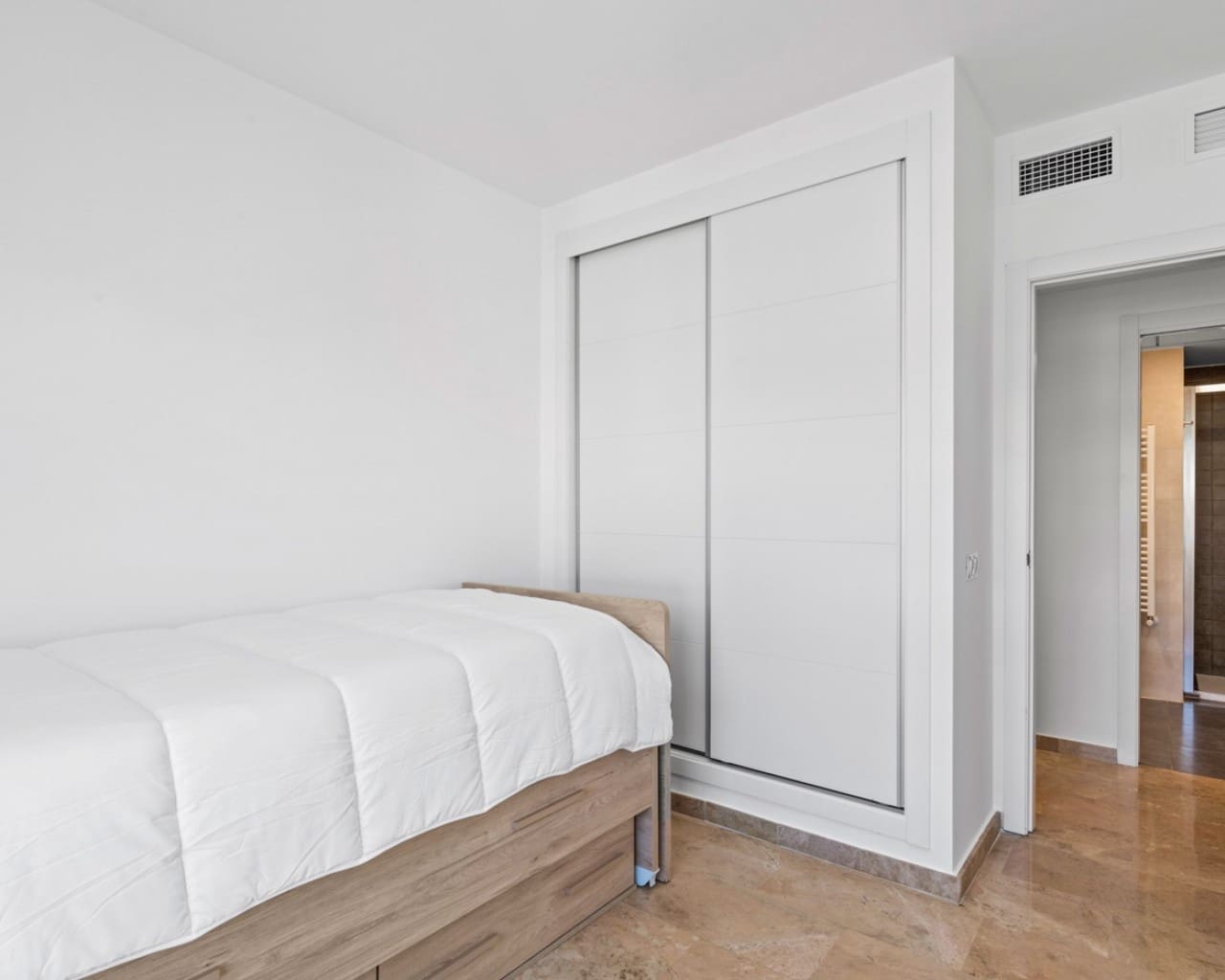 3 soveværelse Lejlighed til salg i Playa de San Juan med swimmingpool garage - € 799.000 (Ref: 9246970)