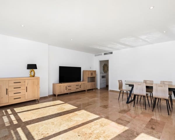 3 bedroom Apartment for sale in Playa de San Juan, Alicante / Alacant city with pool garage - € 799,000 (Ref: 9246970)