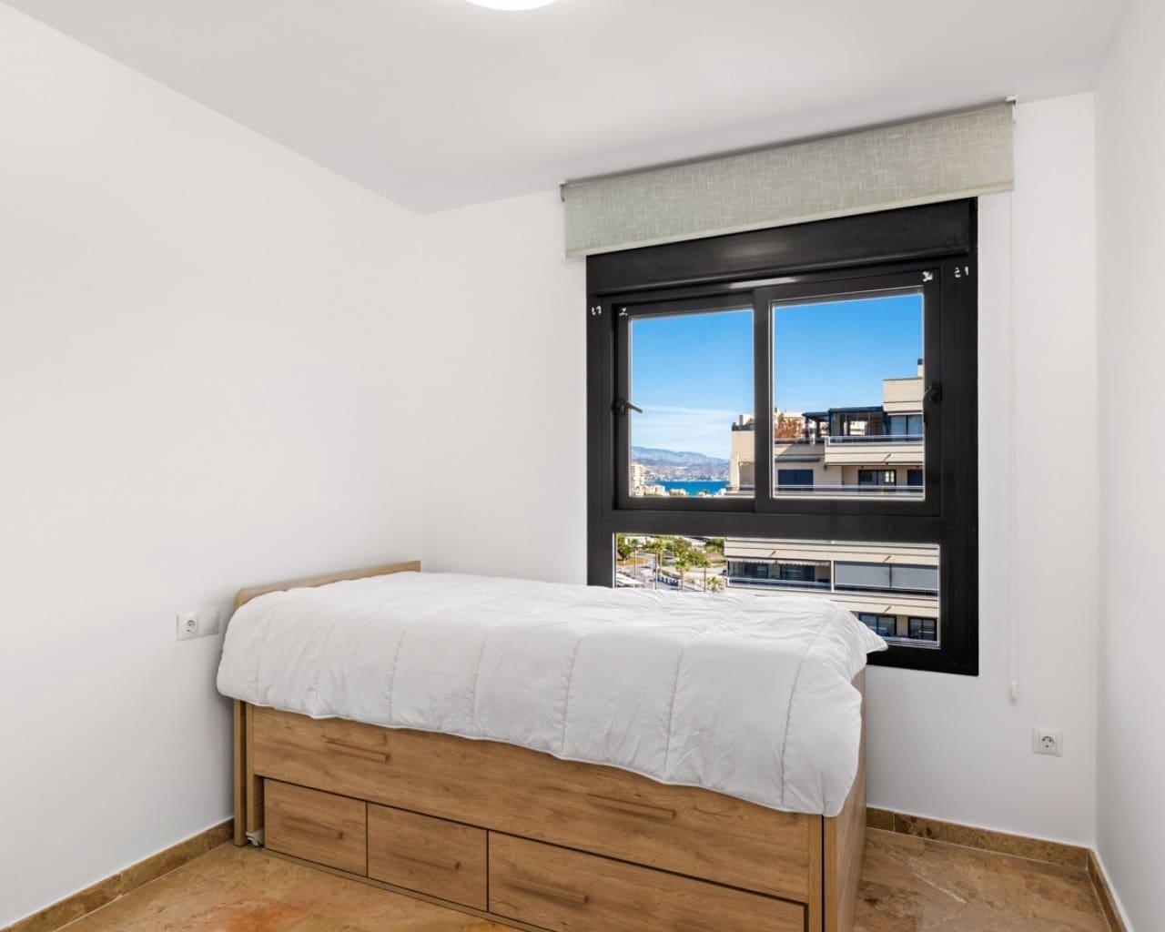 3 soveværelse Lejlighed til salg i Playa de San Juan med swimmingpool garage - € 799.000 (Ref: 9246970)