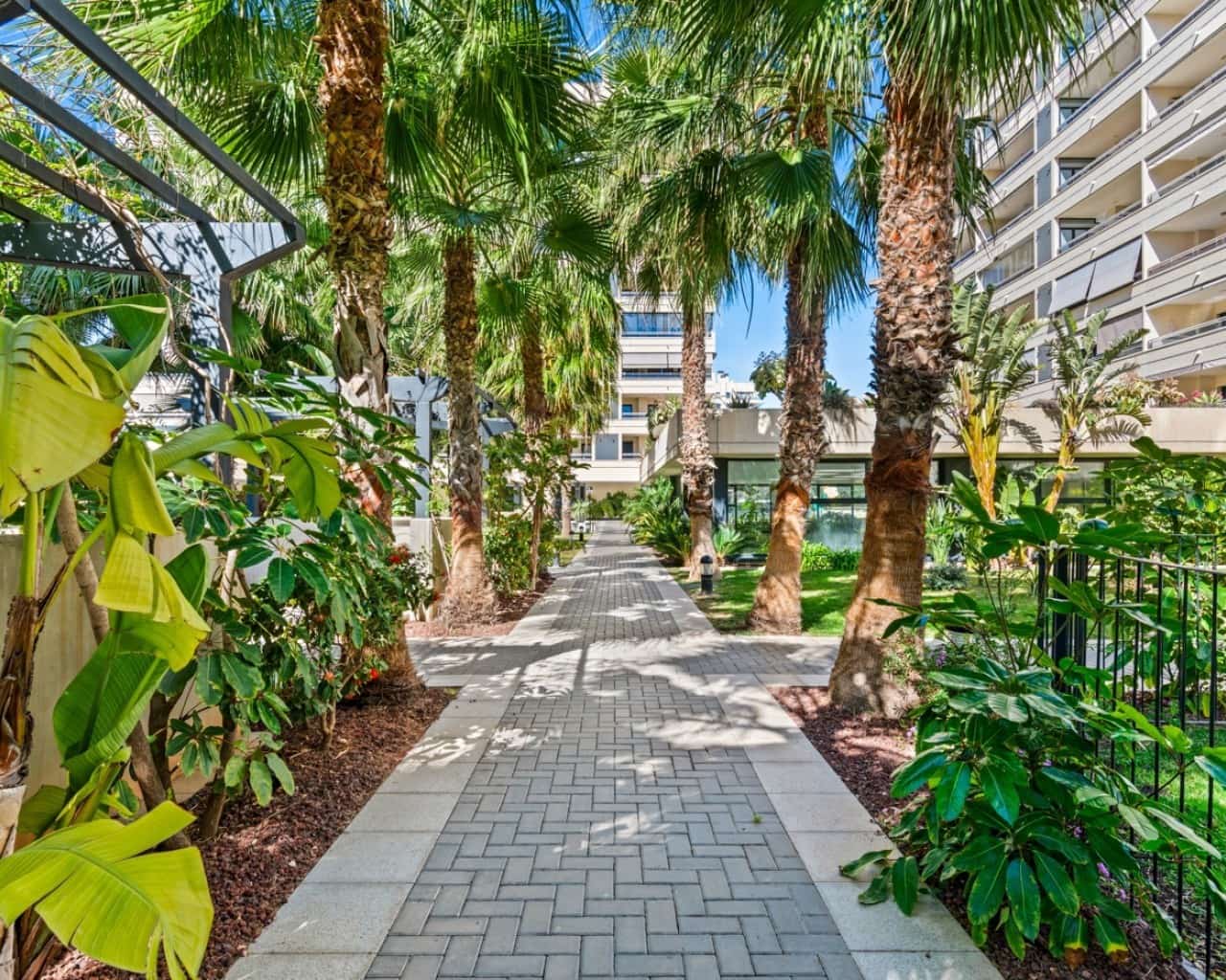 3 soveværelse Lejlighed til salg i Playa de San Juan med swimmingpool garage - € 799.000 (Ref: 9246970)