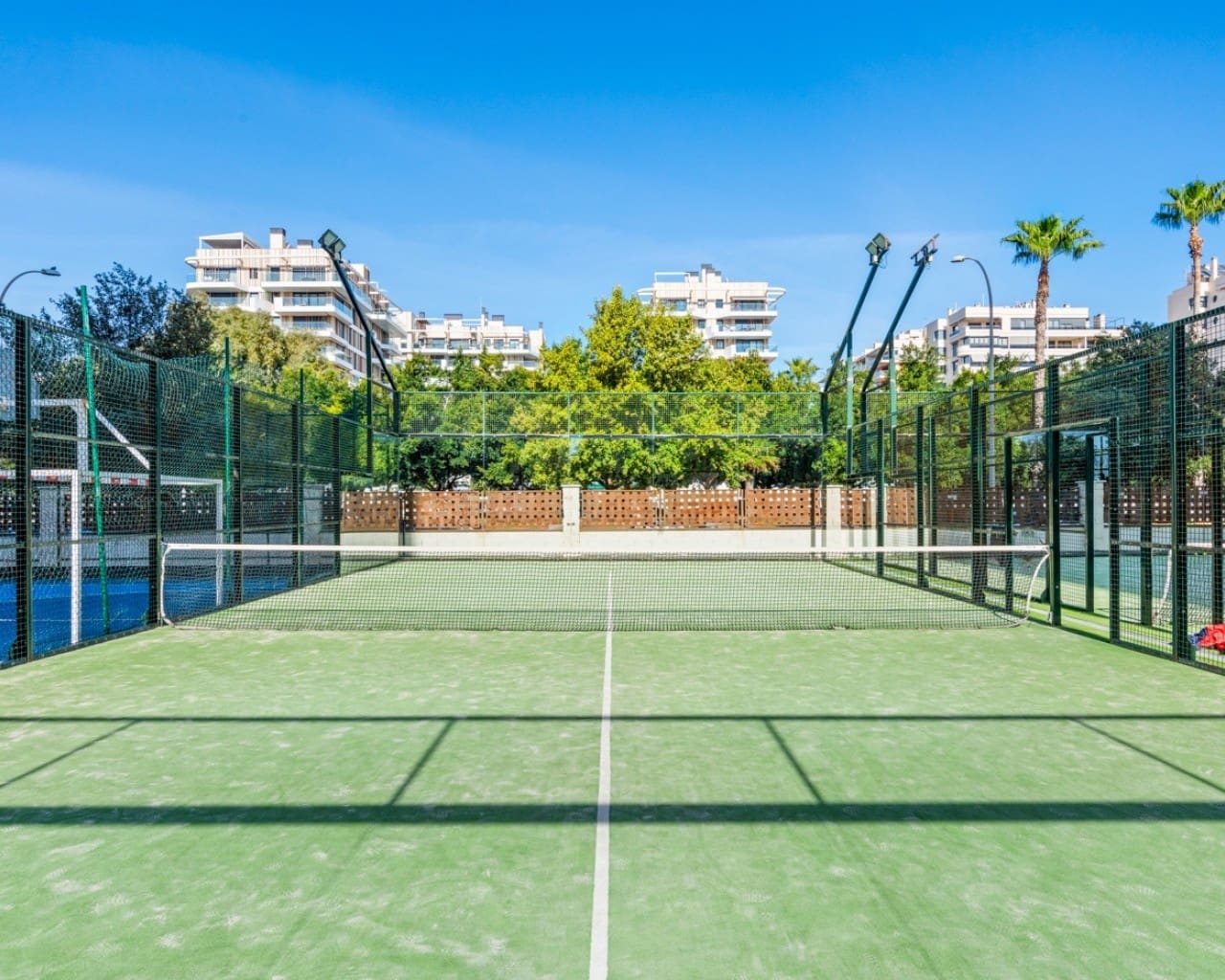 3 soveværelse Lejlighed til salg i Playa de San Juan med swimmingpool garage - € 799.000 (Ref: 9246970)