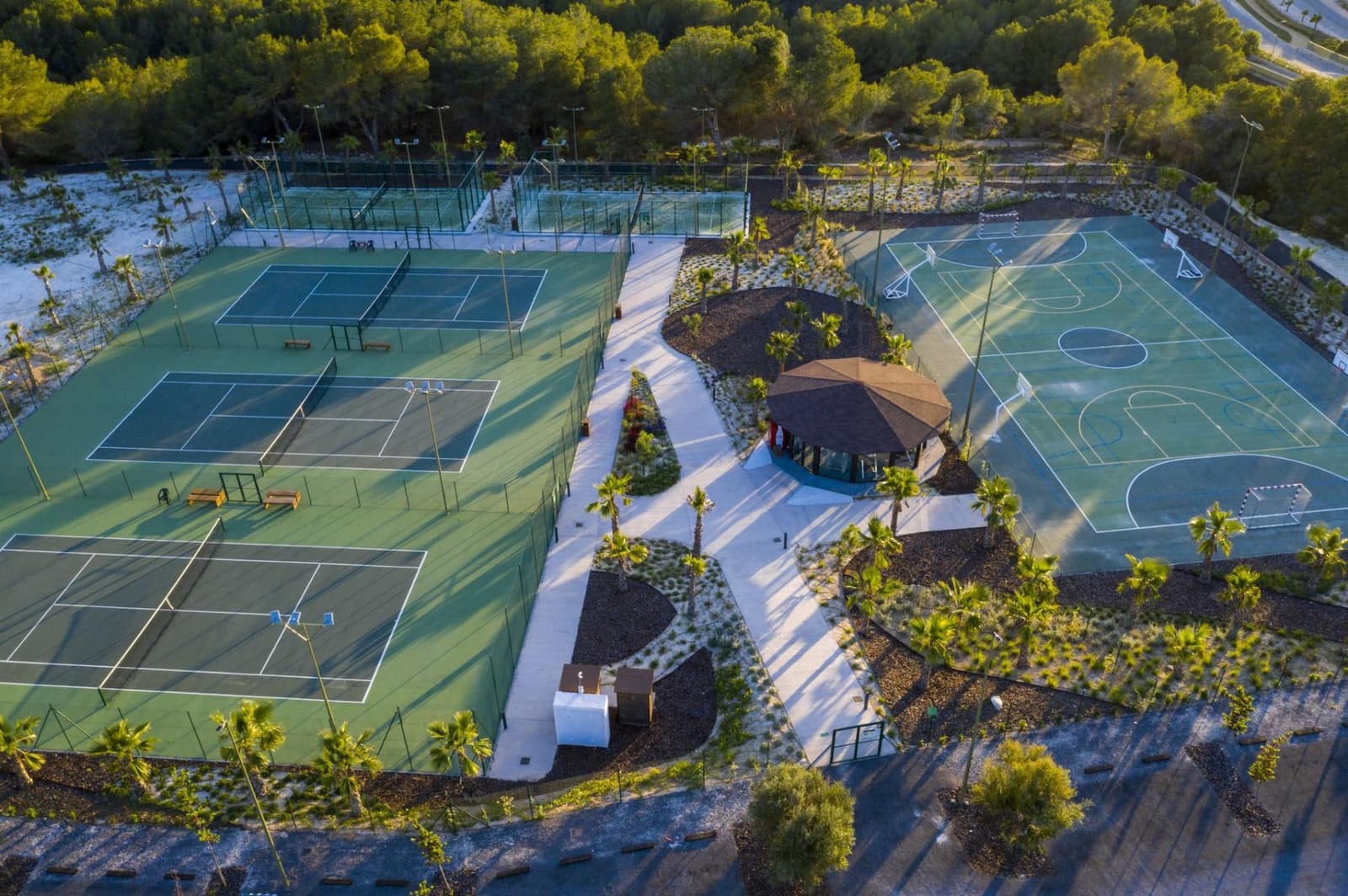 3 makuuhuone Huoneisto myytävänä paikassa Las Colinas Golf mukana uima-altaan 
autotalli - 475 000 € (Ref: 9246976)