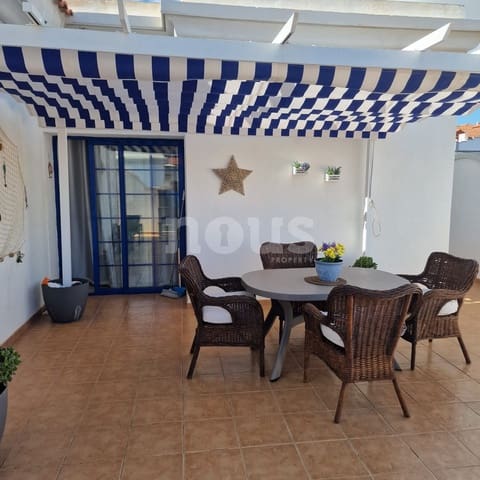 2 soveværelse Lejlighed til salg i Llano del Camello, San Miguel de Abona med swimmingpool - € 459.000 (Ref: 9432466)