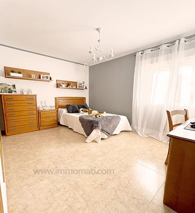 3 soveværelse Finca/Landehus til salg i Novelda med swimmingpool - € 315.000 (Ref: 8568937)