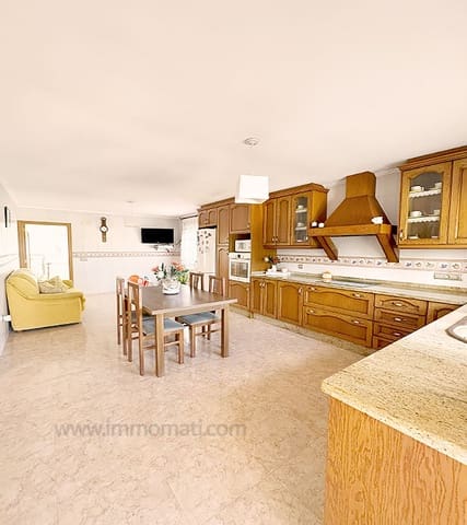 3 soveværelse Finca/Landehus til salg i Novelda med swimmingpool - € 315.000 (Ref: 8568937)