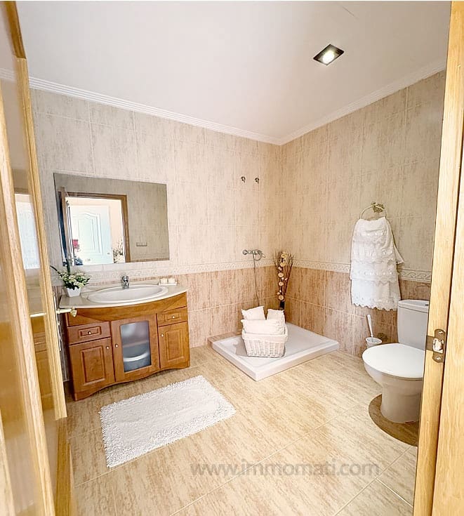 3 soveværelse Finca/Landehus til salg i Novelda med swimmingpool - € 315.000 (Ref: 8568937)