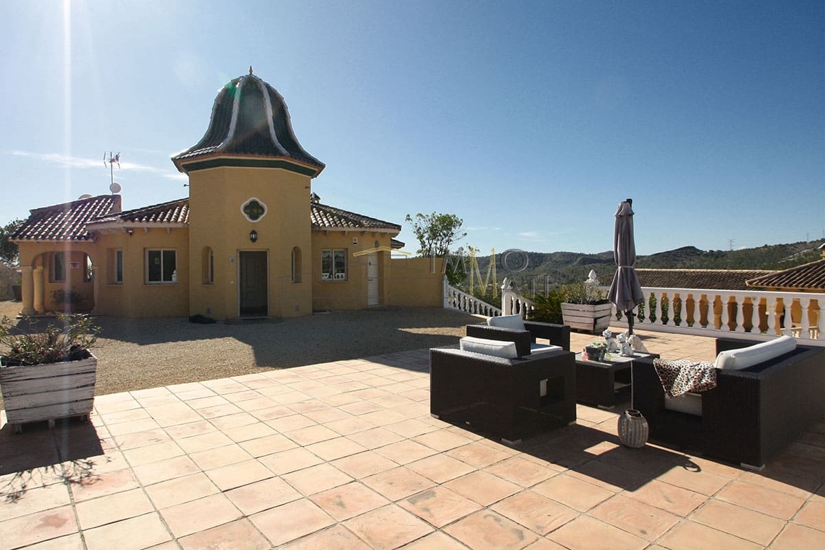 3 Zimmer Villa zu verkaufen in Finestrat mit Pool Garage - 749.000 € (Ref: 8861617)