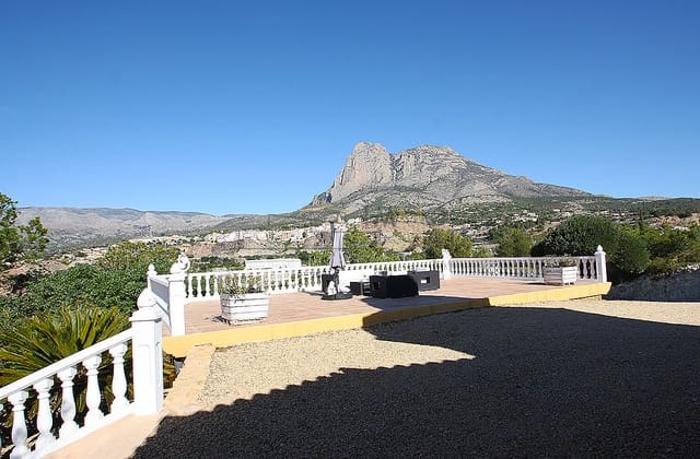 3 Zimmer Villa zu verkaufen in Finestrat mit Pool Garage - 749.000 € (Ref: 8861617)