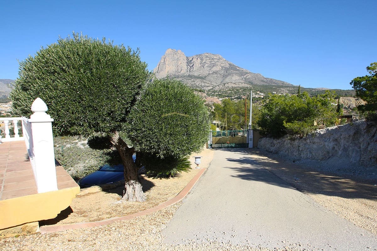 3 Zimmer Villa zu verkaufen in Finestrat mit Pool Garage - 749.000 € (Ref: 8861617)