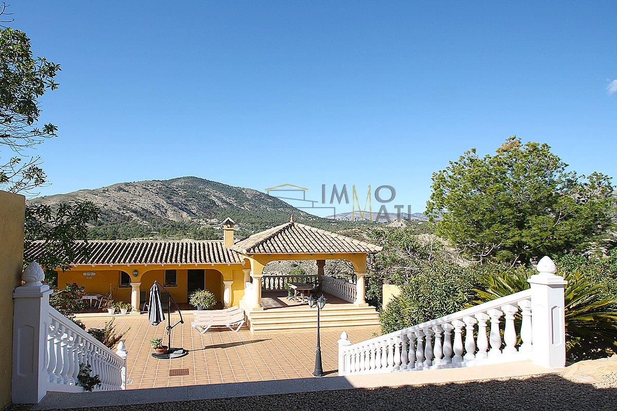 3 Zimmer Villa zu verkaufen in Finestrat mit Pool Garage - 749.000 € (Ref: 8861617)