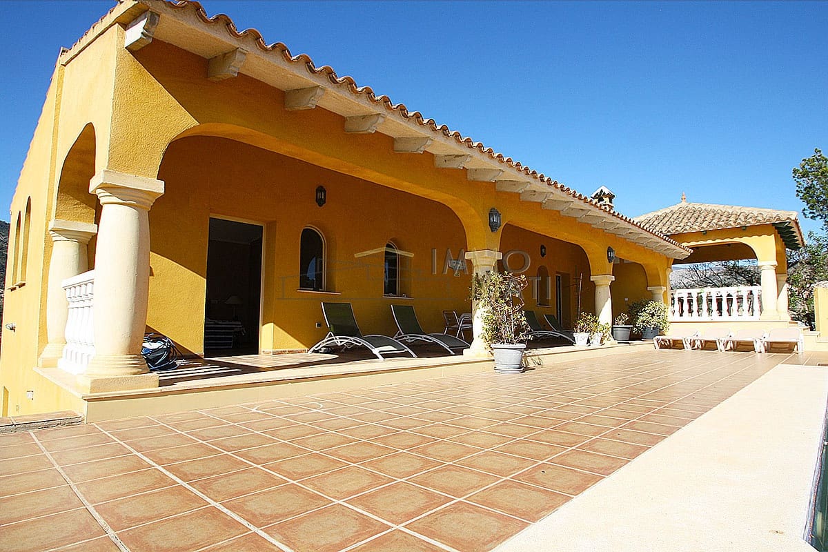 3 Zimmer Villa zu verkaufen in Finestrat mit Pool Garage - 749.000 € (Ref: 8861617)