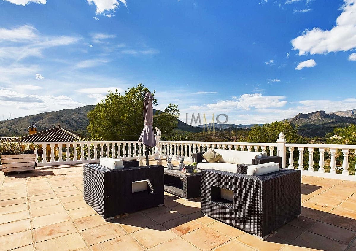 3 Zimmer Villa zu verkaufen in Finestrat mit Pool Garage - 749.000 € (Ref: 8861617)