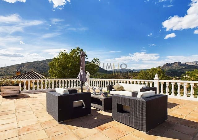 3 Zimmer Villa zu verkaufen in Finestrat mit Pool Garage - 749.000 € (Ref: 8861617)