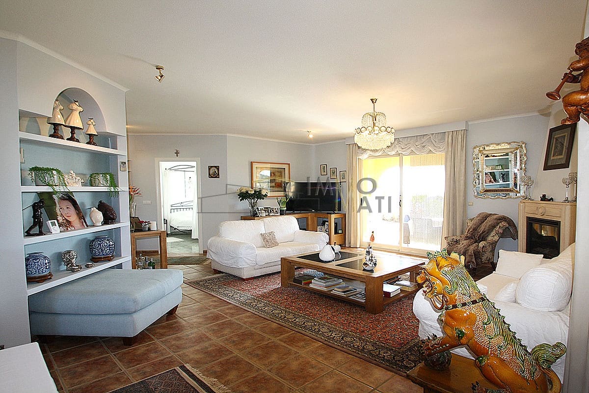 3 Zimmer Villa zu verkaufen in Finestrat mit Pool Garage - 749.000 € (Ref: 8861617)