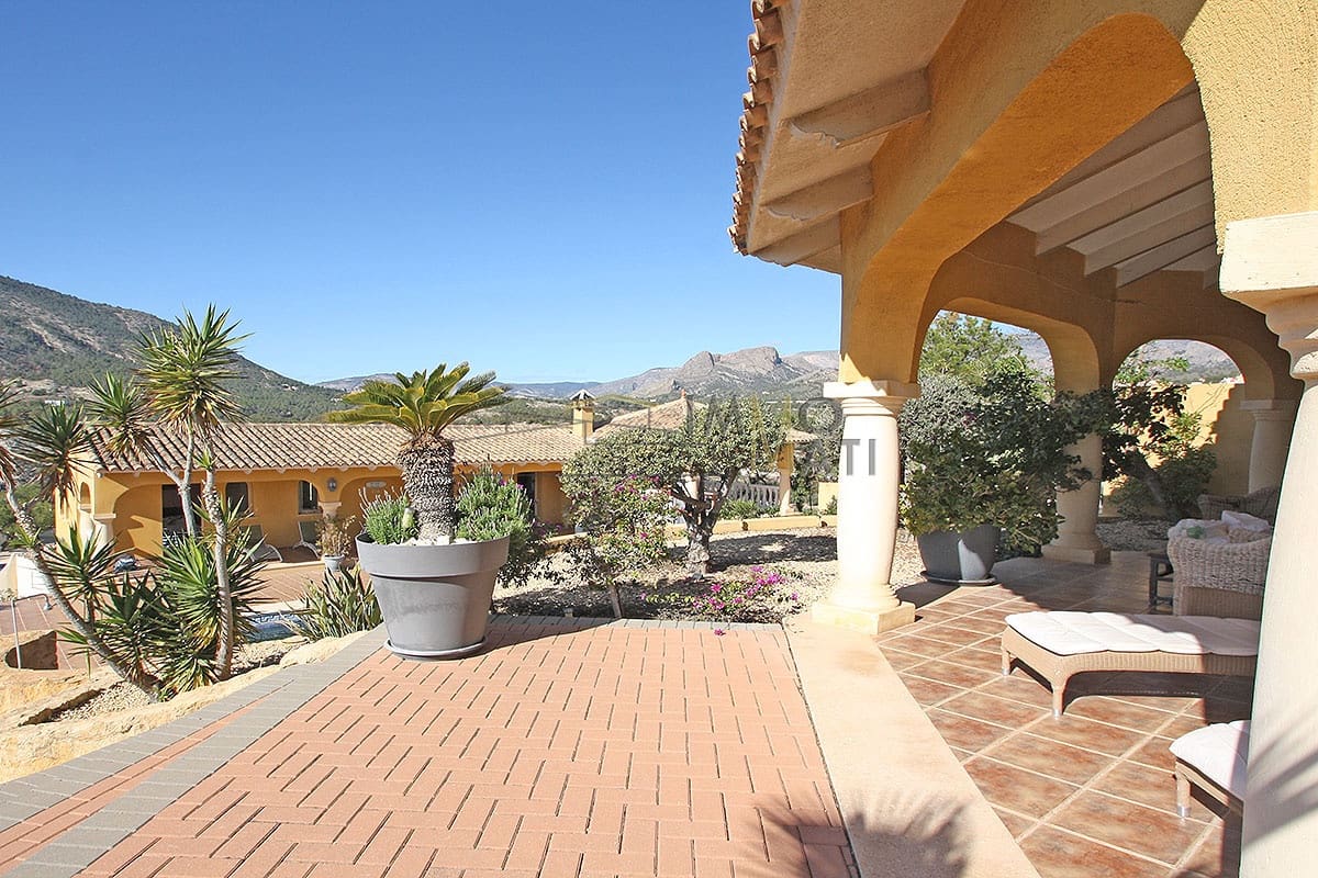 3 Zimmer Villa zu verkaufen in Finestrat mit Pool Garage - 749.000 € (Ref: 8861617)