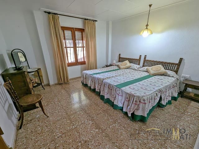 4 soverom Villa til salgs i Sax med svømmebasseng garasje - € 315 000 (Ref: 9251457)