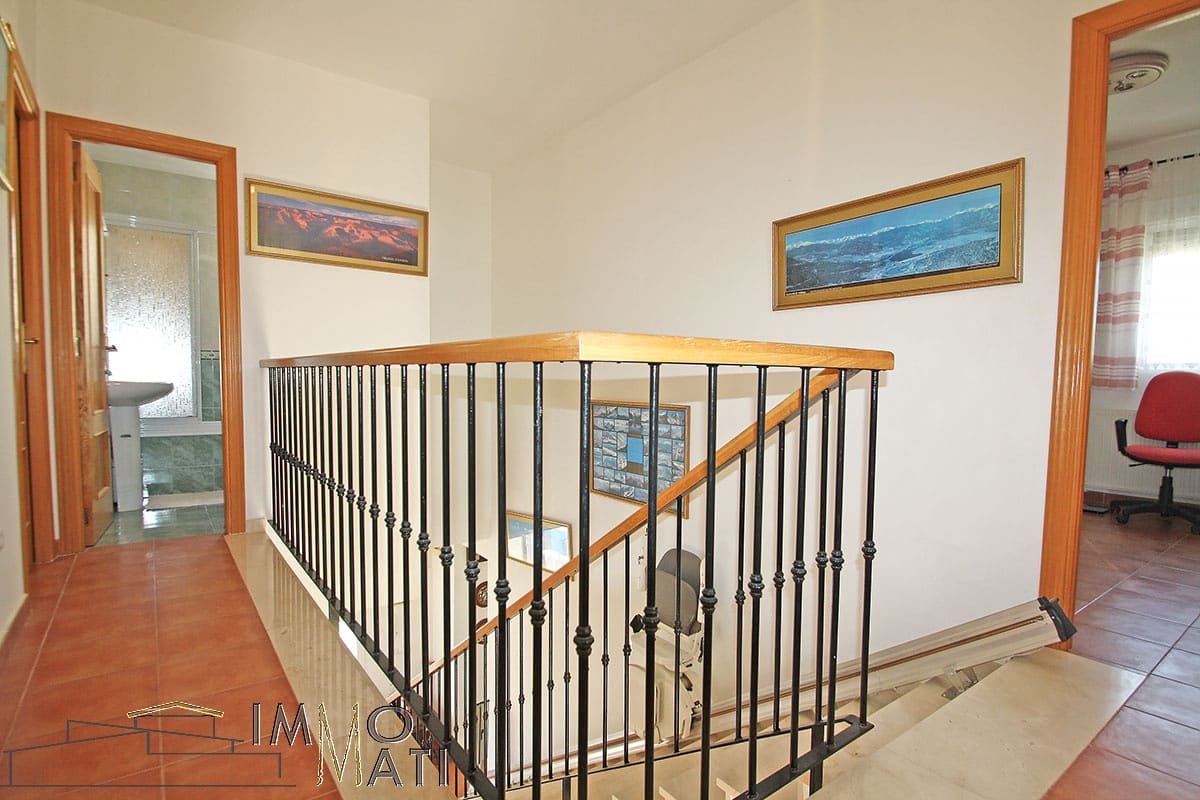 3 makuuhuone Huvila myytävänä paikassa Aspe mukana uima-altaan 
autotalli - 295 000 € (Ref: 9251461)