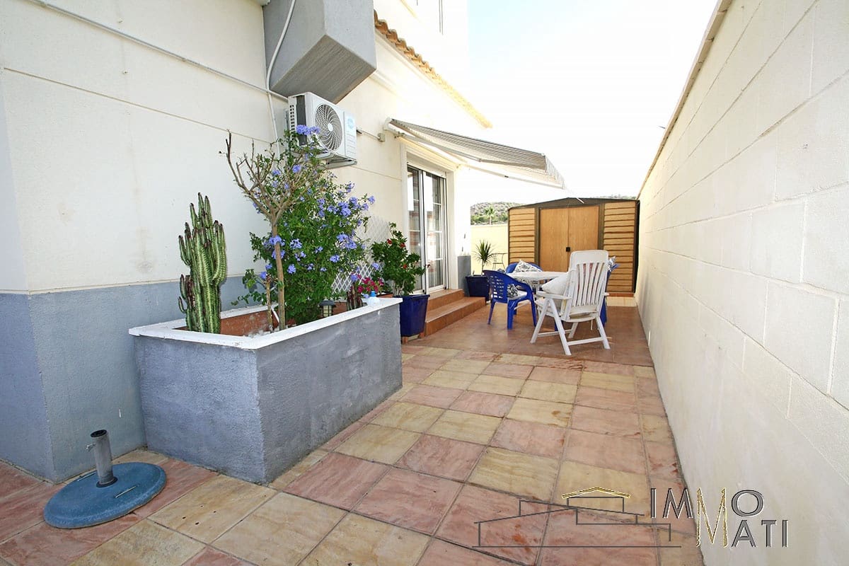 3 makuuhuone Huvila myytävänä paikassa Aspe mukana uima-altaan 
autotalli - 295 000 € (Ref: 9251461)