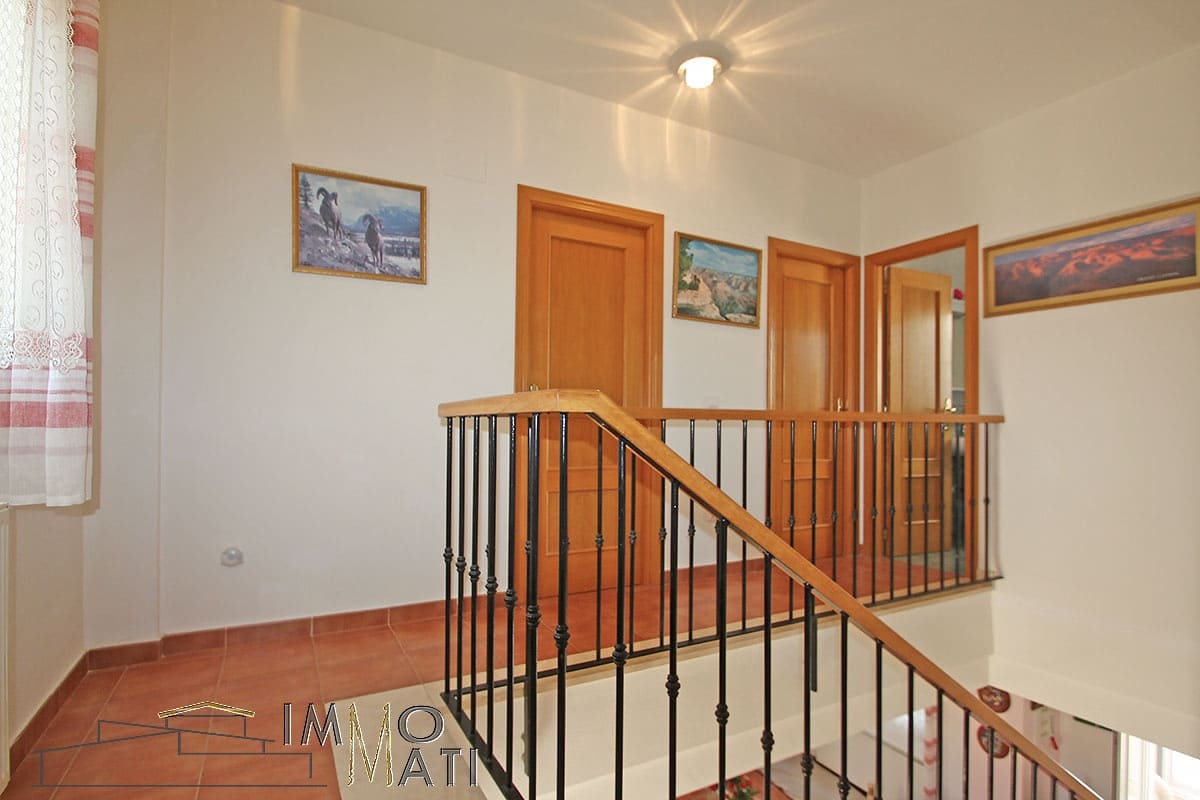 3 makuuhuone Huvila myytävänä paikassa Aspe mukana uima-altaan 
autotalli - 295 000 € (Ref: 9251461)