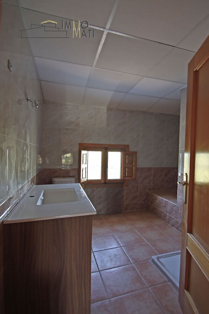 8 chambre Finca/Maison de Campagne à vendre à Yecla avec garage - 395 000 € (Ref: 9394085)