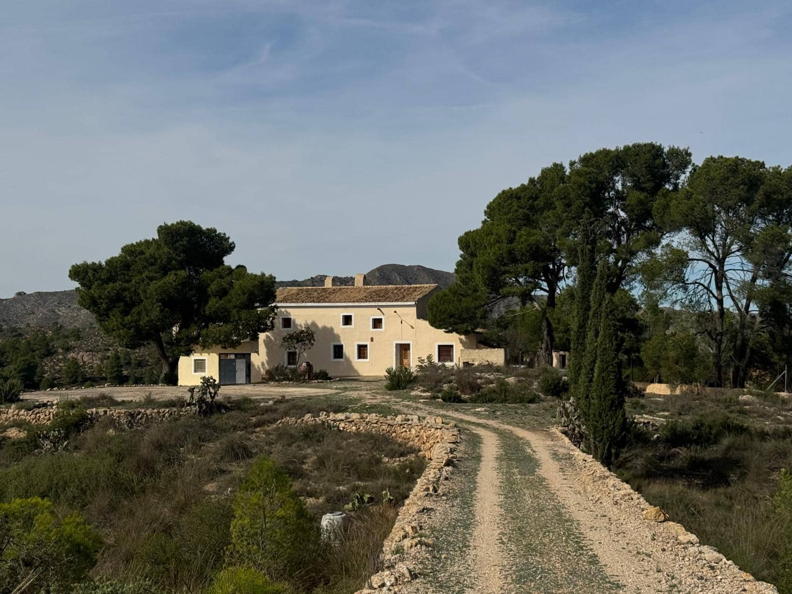 8 chambre Finca/Maison de Campagne à vendre à Yecla avec garage - 395 000 € (Ref: 9394085)