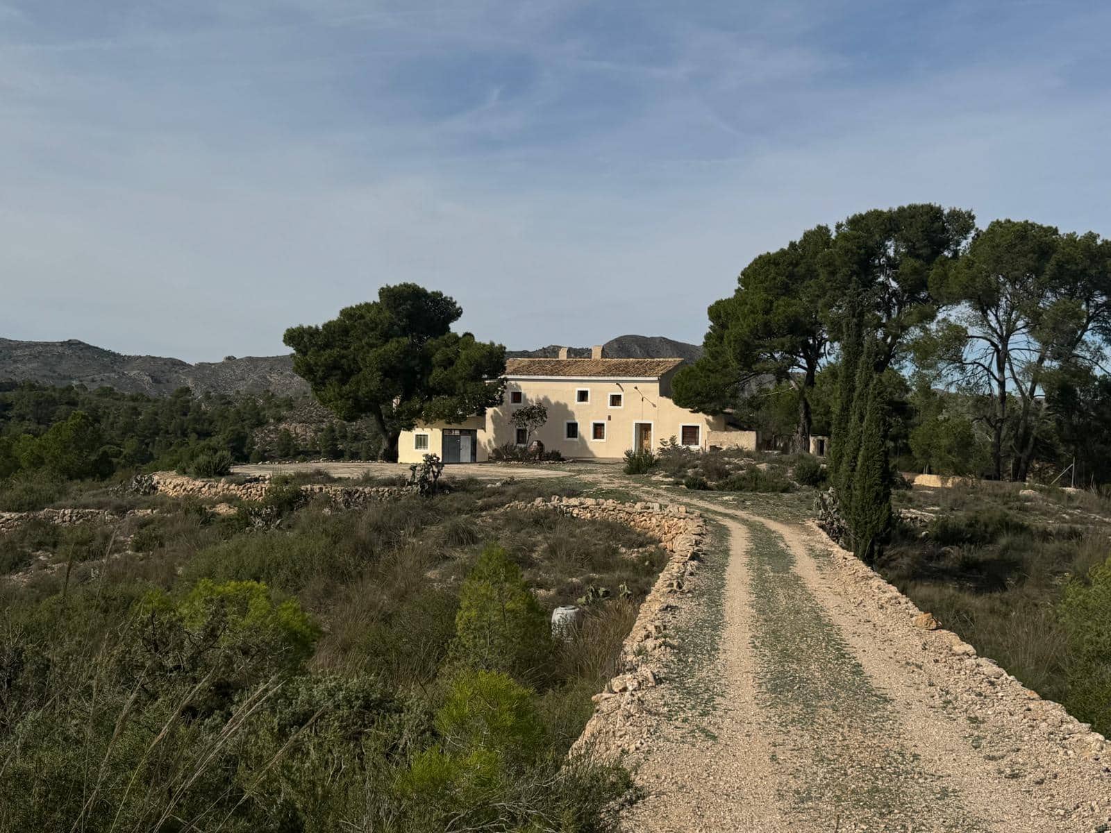 8 chambre Finca/Maison de Campagne à vendre à Yecla avec garage - 395 000 € (Ref: 9394085)