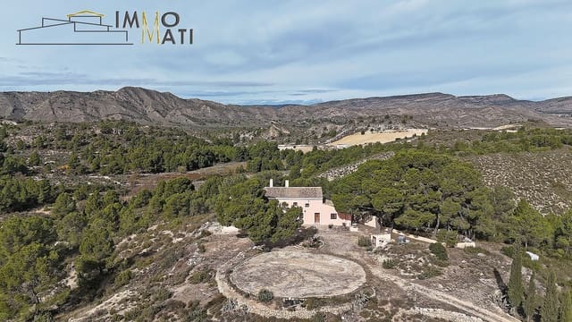 8 chambre Finca/Maison de Campagne à vendre à Yecla avec garage - 395 000 € (Ref: 9394085)