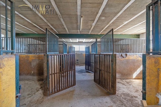 6 slaapkamer Finca/Landhuis te koop in Monóvar / Monóver - € 395.000 (Ref: 9394231)