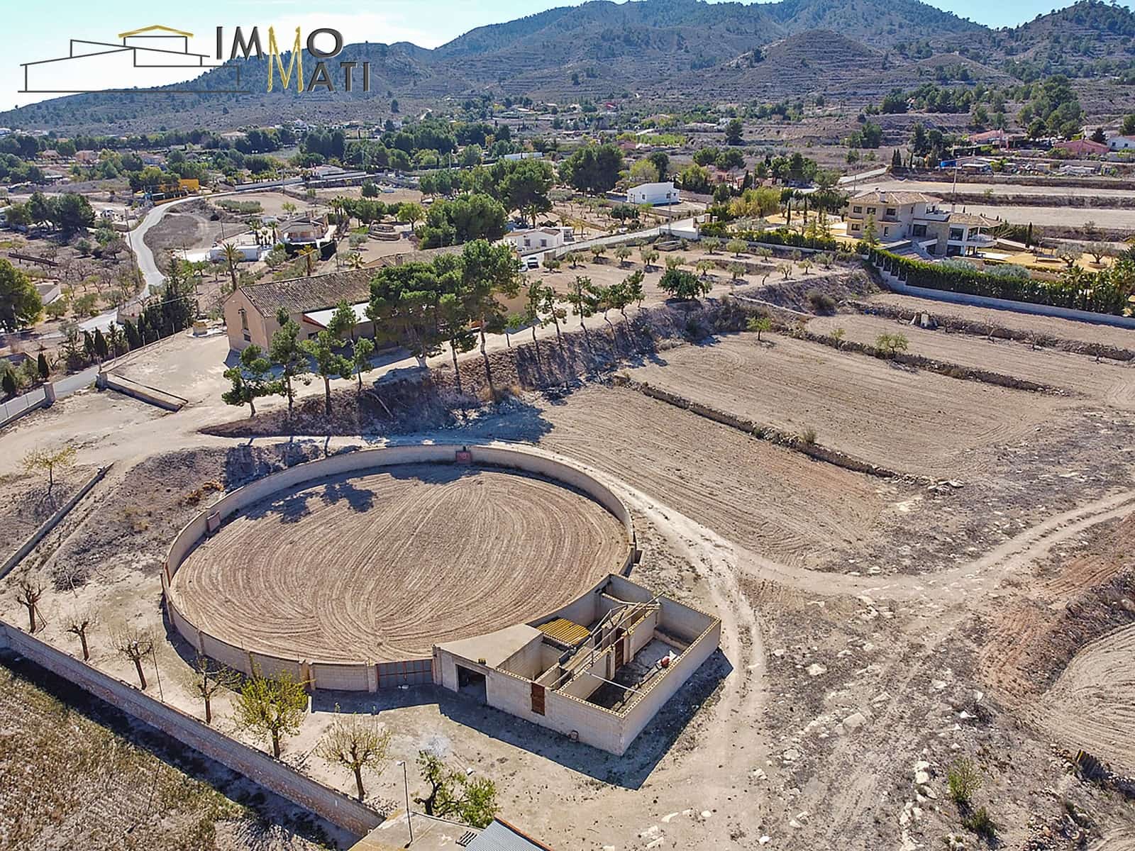 6 soveværelse Finca/Landehus til salg i Monovar / Monover - € 395.000 (Ref: 9394231)