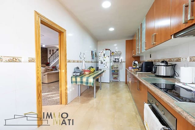 6 sovrum Villa till salu i Agost - 299 000 € (Ref: 9544124)