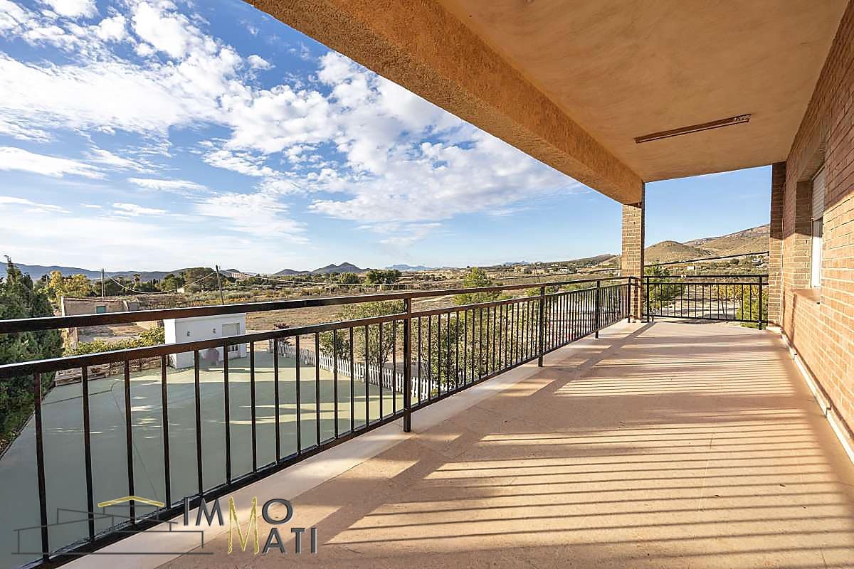 6 bedroom Villa for sale in Agost - € 299,000 (Ref: 9544124)