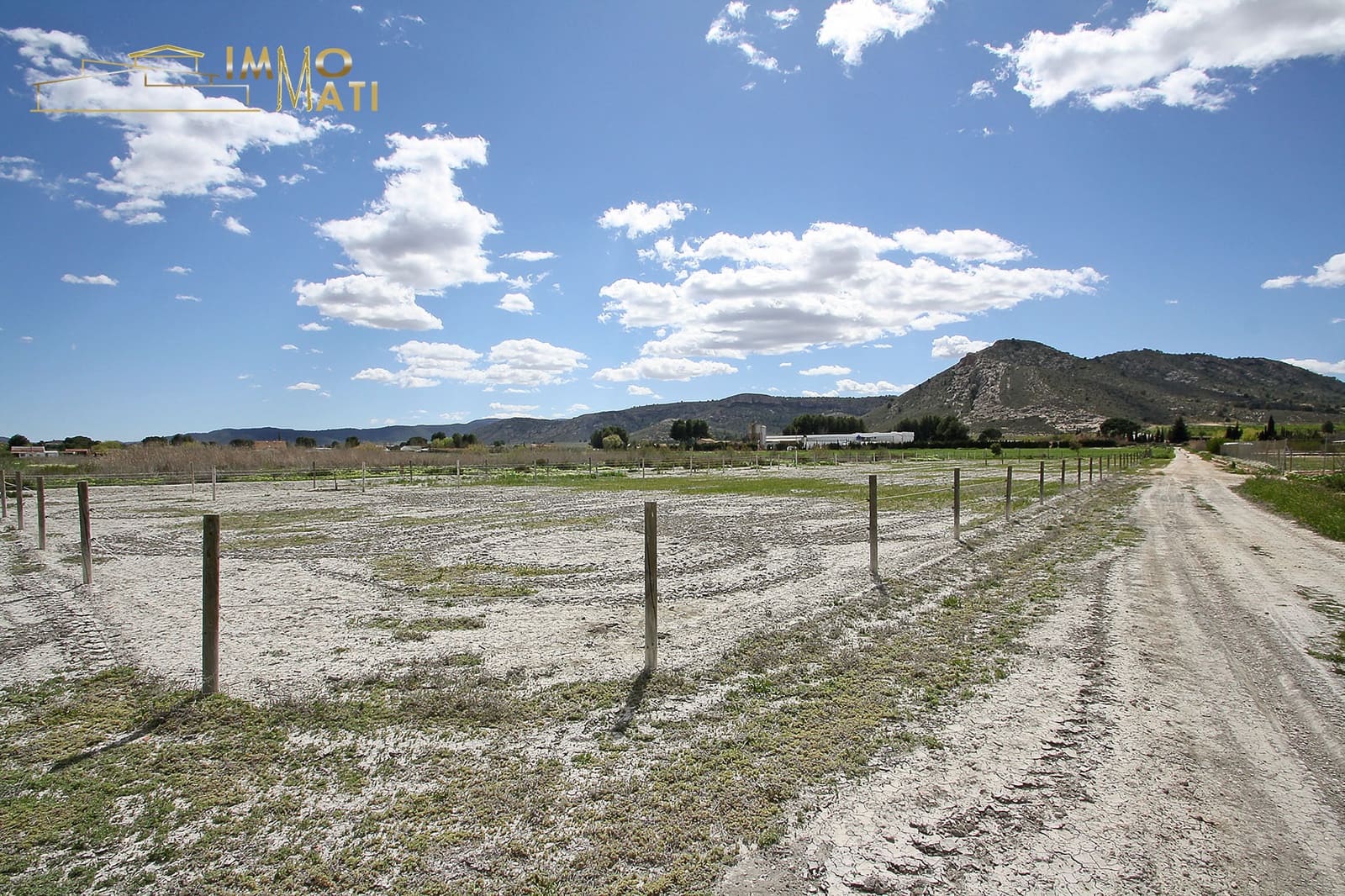 Finca/Casa Rural de 4 habitaciones en Villena en venta con piscina garaje - 330.000 € (Ref: 9776859)