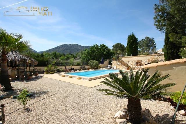 5 Zimmer Finca/Landgut zu verkaufen in La Romana mit Pool - 325.000 € (Ref: 9832710)