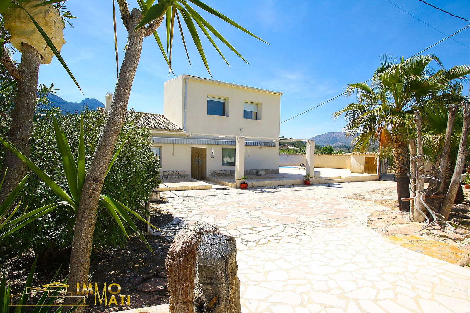 2 bedroom Finca/Country House for sale in La Romana with pool garage - € 275,000 (Ref: 9850449)
