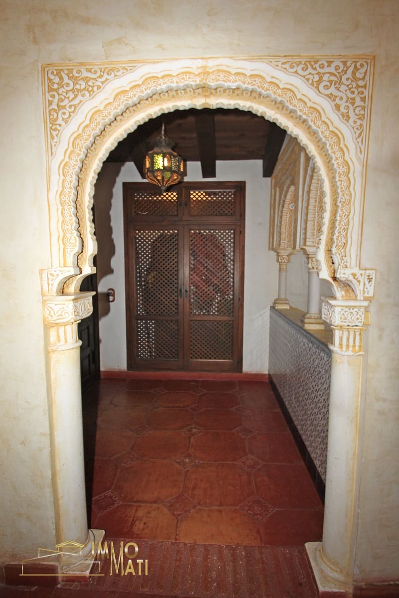Chalet de 5 habitaciones en Santa Pola en venta con garaje - 749.995 € (Ref: 9893044)